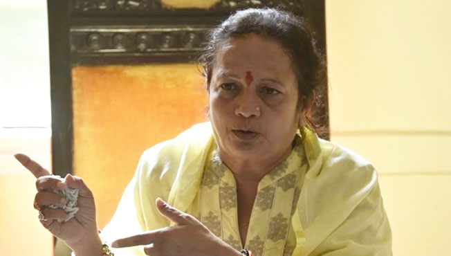 Kishori Pednekar criticized Chandrakant Patil over Uddhav Thackeray absence