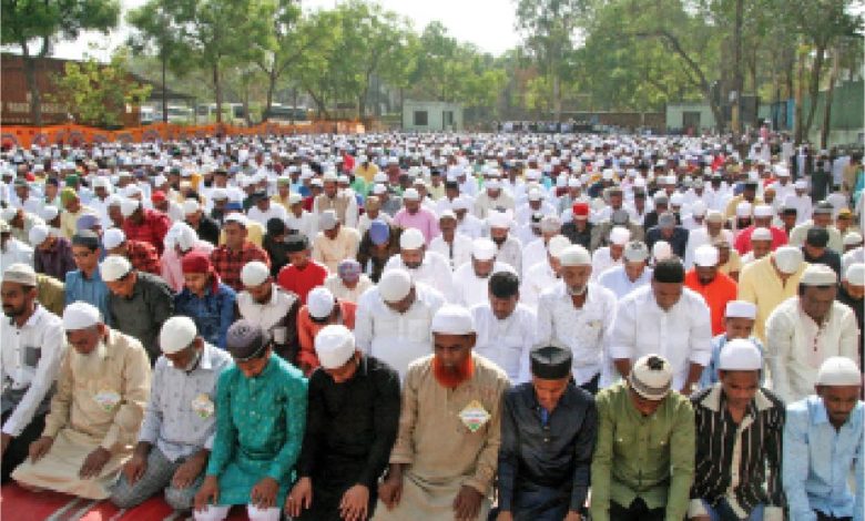 Pimpri: Collective recitation of Namaz at Idgah Maidan