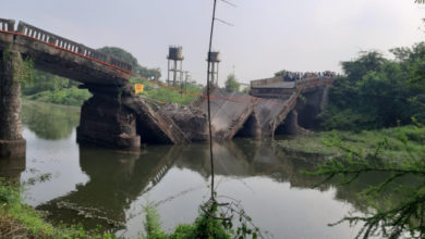 नंदुरबार पुल कोसळला,www.pudhari.news