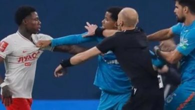 football match clash in russia cup : फुटबॉल मैदान झाले बॉक्सिंगचा अखाडा! खेळाडूंनी एकमेकांना लाथा-बुक्क्यांनी तुडवले (Video)