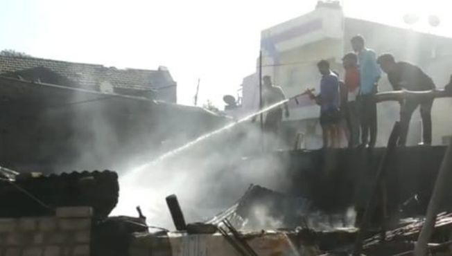 घराला आग,www.pudhari.news
