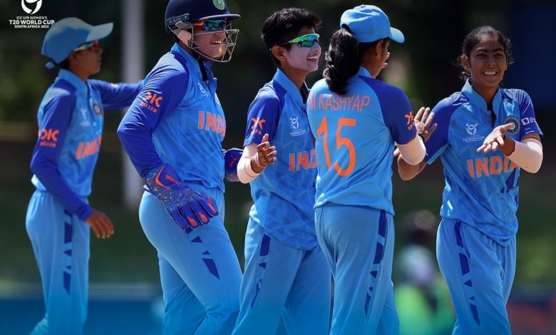 Under 19 World Cup : भारतीय महिला संघाची ’वर्ल्डकप’ फायनलमध्ये धडक! सेमीफायनलमध्ये किवींना चिरडले