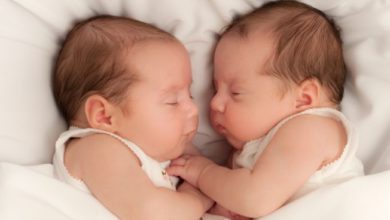 जुळ्यांचा जन्म, Birth of twins