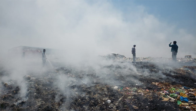 मनमाड कचरा डेपो www.pudhari.news